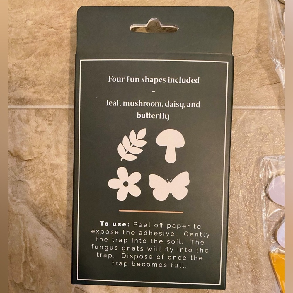 Sticky Gnat Traps Pack Of 20 Fun Assorted Natural Shapes Non-Toxic New - Picture 3 of 7